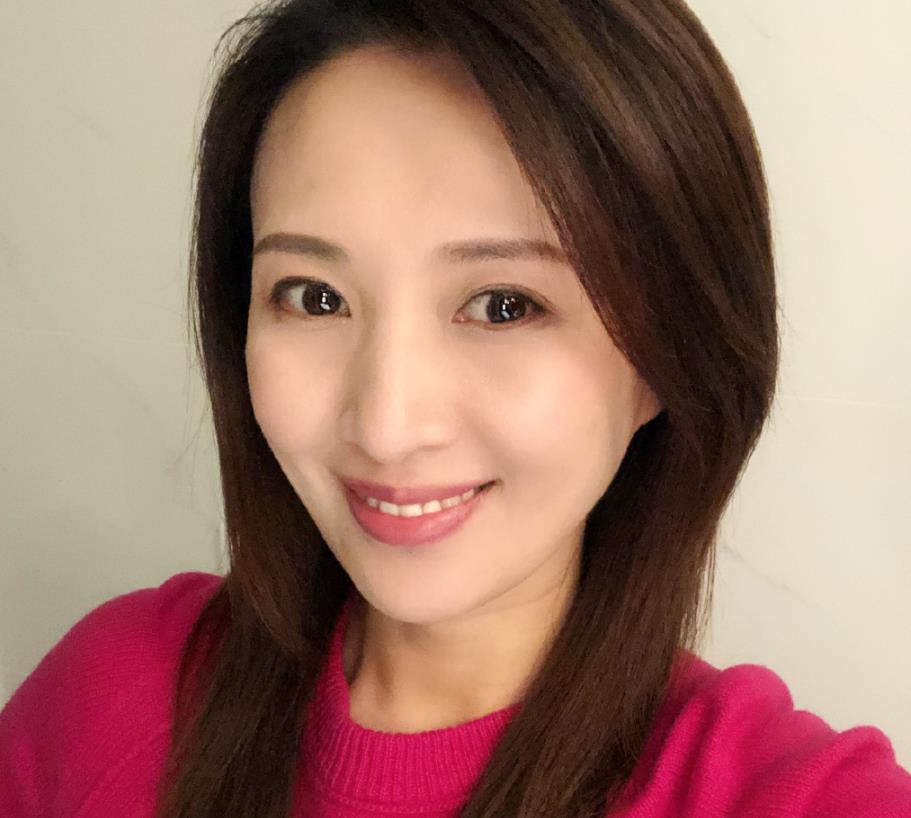 "吕小布"结婚10年,妻子居然是她,网友:隐藏的好深!