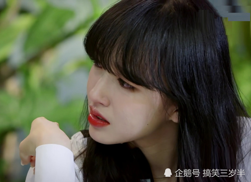 程潇节目中哭着喊妈妈,了解真实原因后,网友:小奶潇要