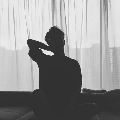 "高冷高逼格高颜值"男生头像火了,女生:我们看了都心动!