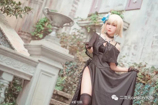 俊美有范轻轻一笑俘获我心,fgo贞德二周年礼服cos