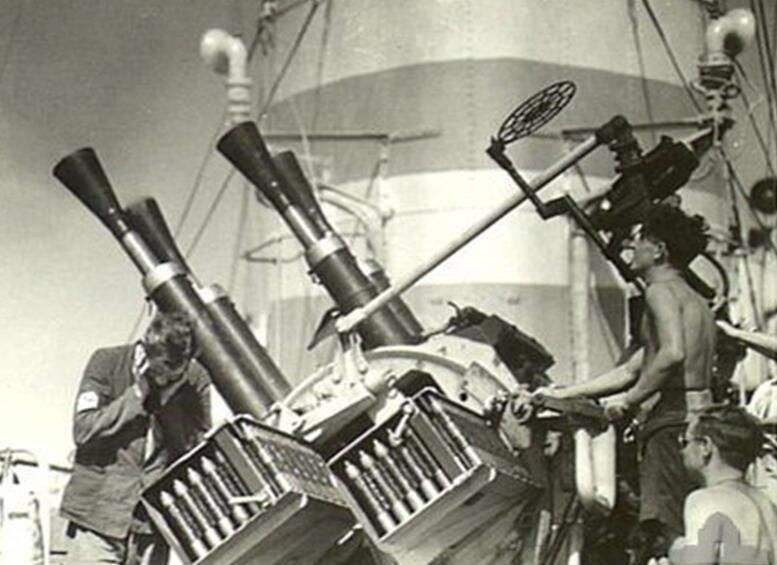 假如高射炮没有命中飞机,炮弹会不会砸中人?早就考虑到了