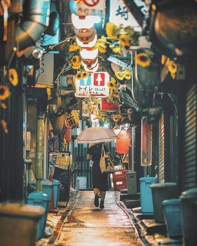 日本摄影师的赛博朋克和未来主义街头摄影
