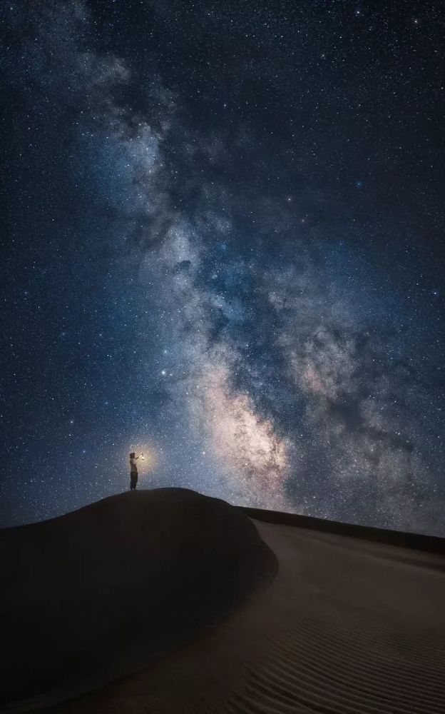 00am 库木塔格沙漠的星空 正是最美丽的时候 只看一眼 便已足够