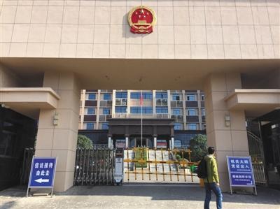 政府建低价“团购房” 公务人员加价倒卖指标