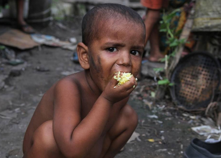 非洲最大的贫民窟:一天只吃一顿饭,生活在这里的孩子让人心酸!