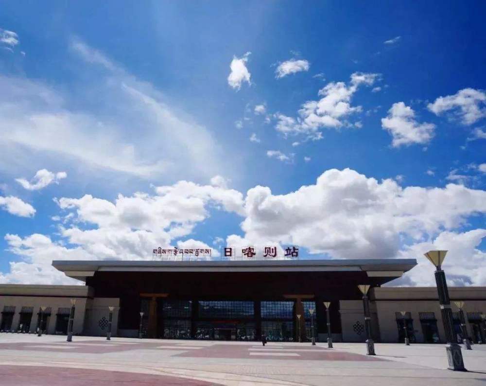 西藏排名前4的火车站,安多站仅排第4,网友:第一美如仙境!