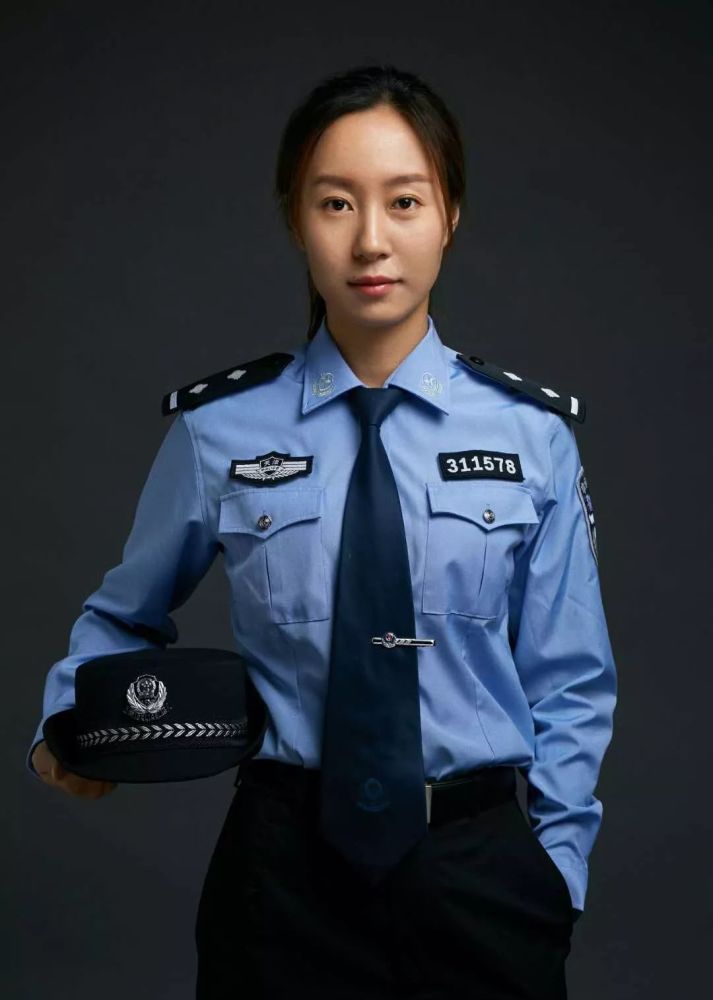 西沽派出所,只有两位女民警,她们都是"80后":2010年入警的汪磊和2008