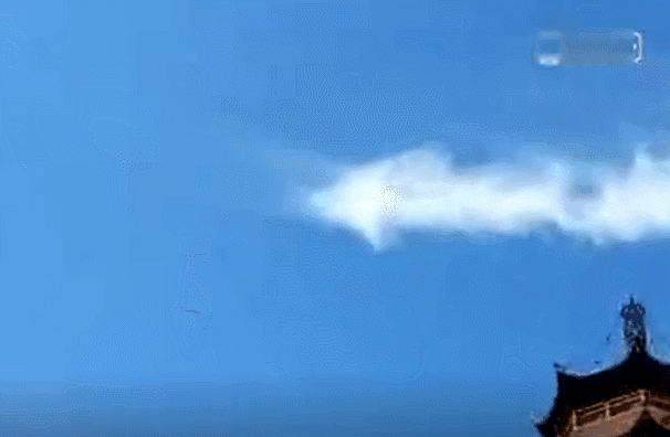 这是一位佛友在五台山所拍.