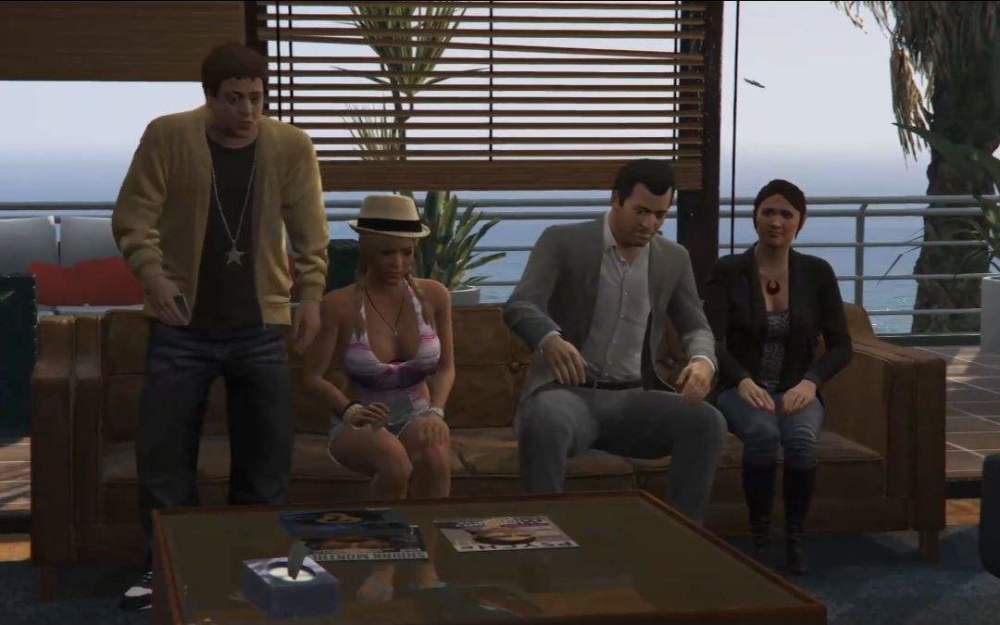 gta5:麦克家桌子上怎么多了几张机票?他们一家要去哪里?