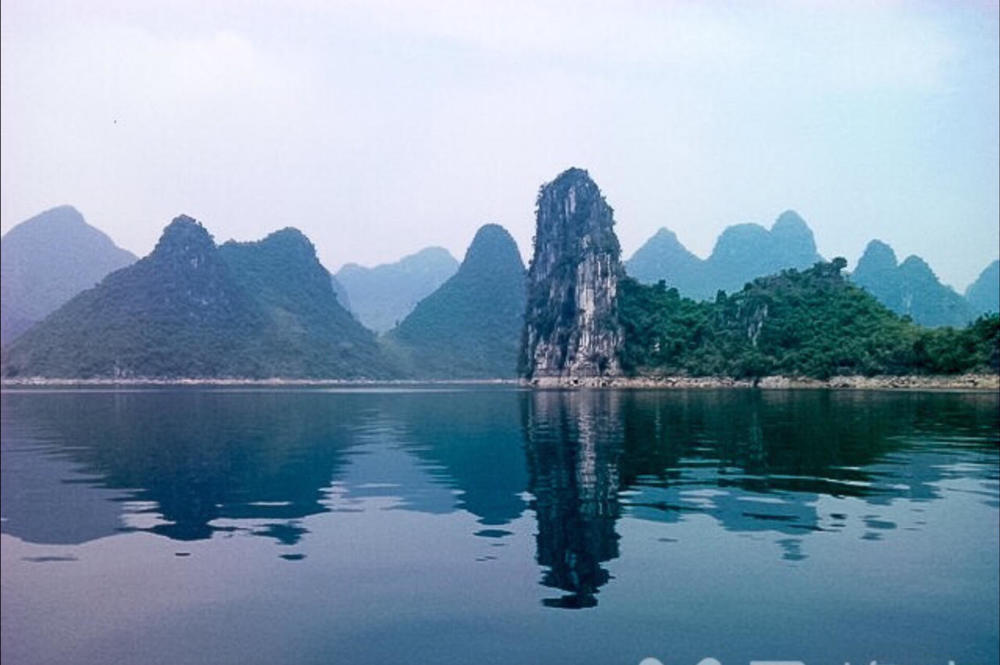 中国十大溶岩水库之一,广西小桂林,比真桂林还漂亮