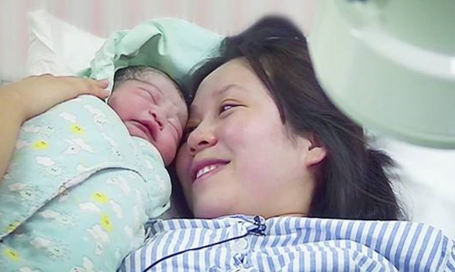 赵丽颖 "母子平安"的背后,哪个当妈的不是在赌命