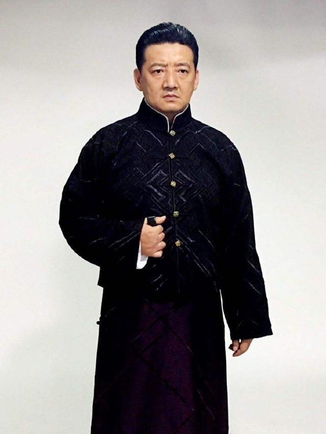 砚辉,1970年4月30日出生,中国内地男演员,任职于云南省话剧团.