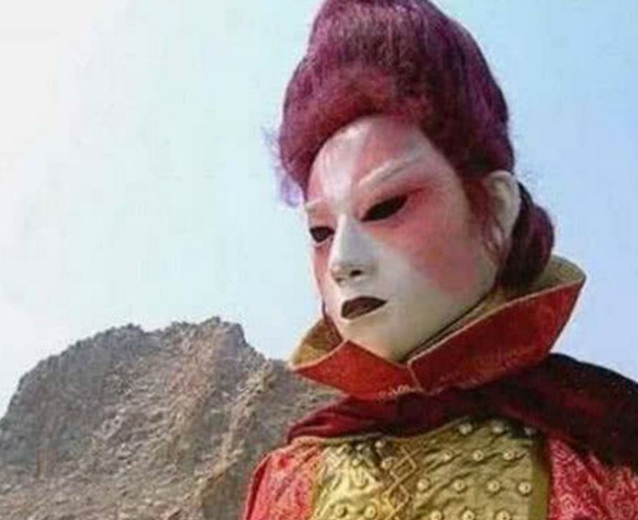 阴蚀王的扮演者反差有多大?知道看见他古装照,网友:我