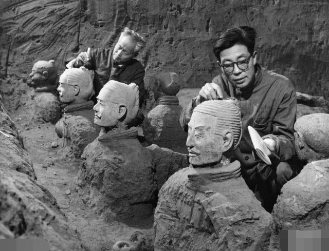 历史上的今天:陕西农民发现秦兵马俑惊艳全球