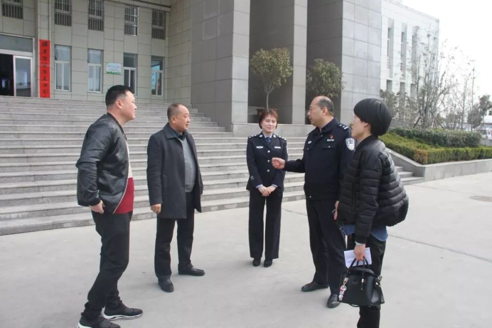 石龙区公安局组织民警参观学习汝州市公安局党建工作