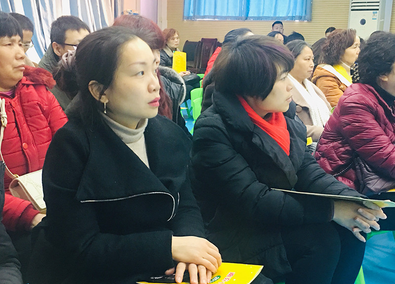 南充十中附小老师走进南充市商贸幼儿园课堂