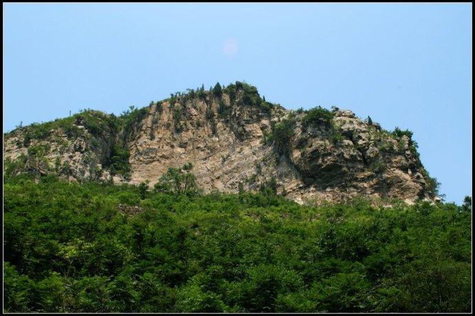 夹谷台,位于淄博西南部,博山石门景区,海拔708米