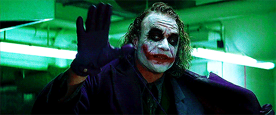 小丑对付蝙蝠侠的手段在漫画《蝙蝠女侠》中再次重演