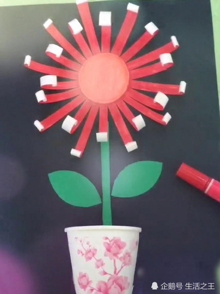 幼儿园作业要做花,妈妈用纸杯做出太阳花,做完孩子就会了!