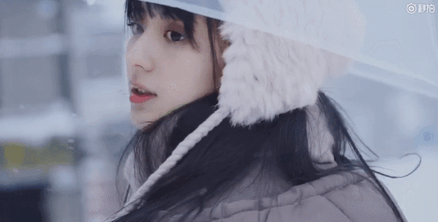 29岁童颜日马夫人遇强敌,娜扎杨幂结合体的闺蜜比她还