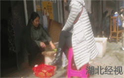 你吃的外卖很可能被狗舔过,外卖小哥:我老婆从来