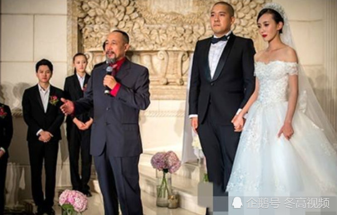 吕丽萍三婚丈夫曝光,原来是我们熟悉这位老戏骨,难怪三婚也要嫁