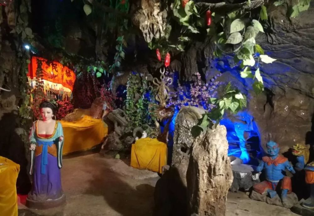 发现不一样的美 观音洞,西游洞,水帘洞三大溶洞,非常世界中老年人,小