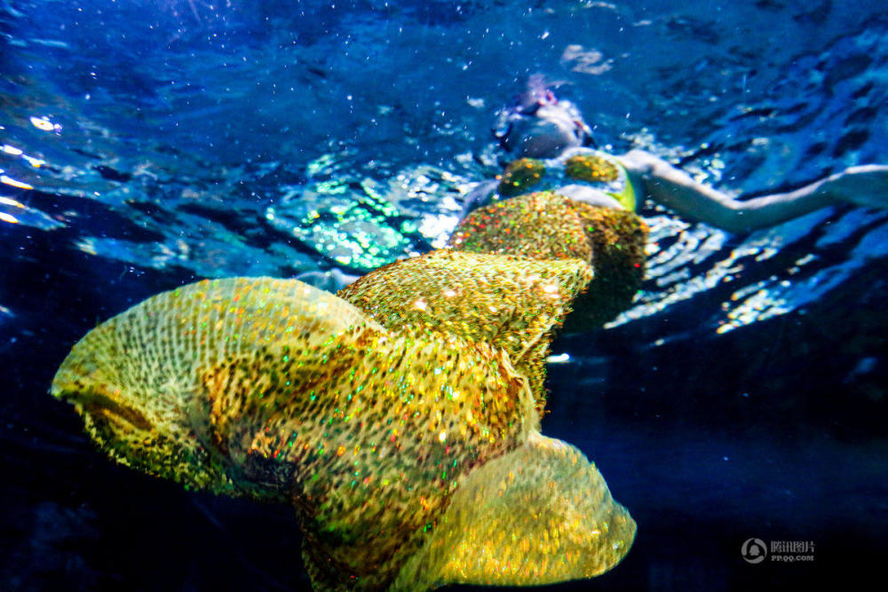 【中国人的一天】美人鱼母女