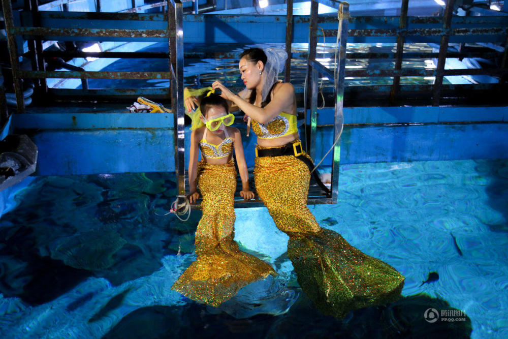 【中国人的一天】美人鱼母女