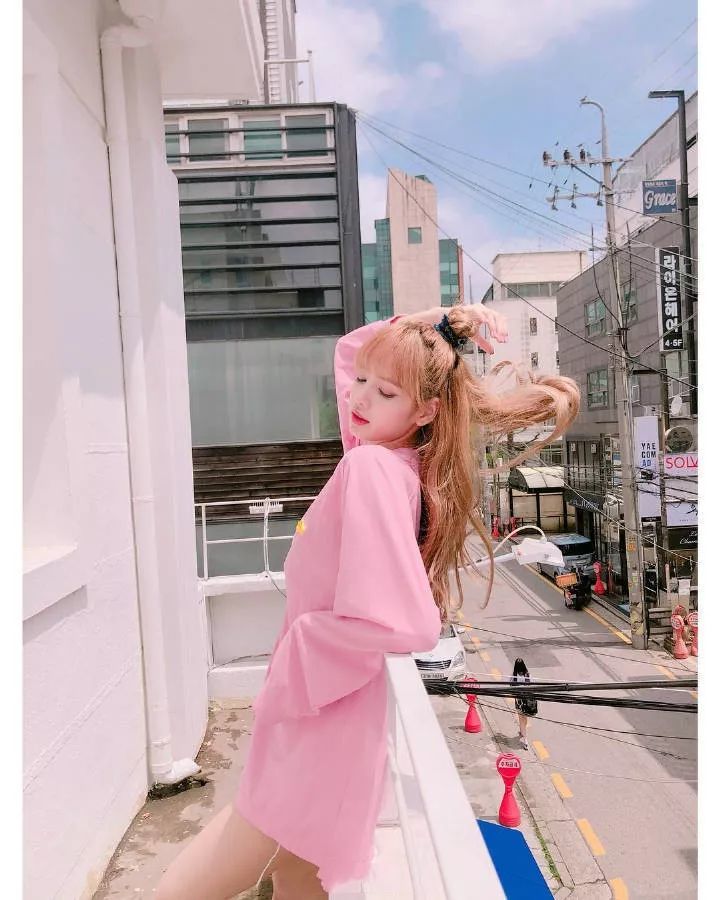 lisa,ins,芭比,人间,颜值