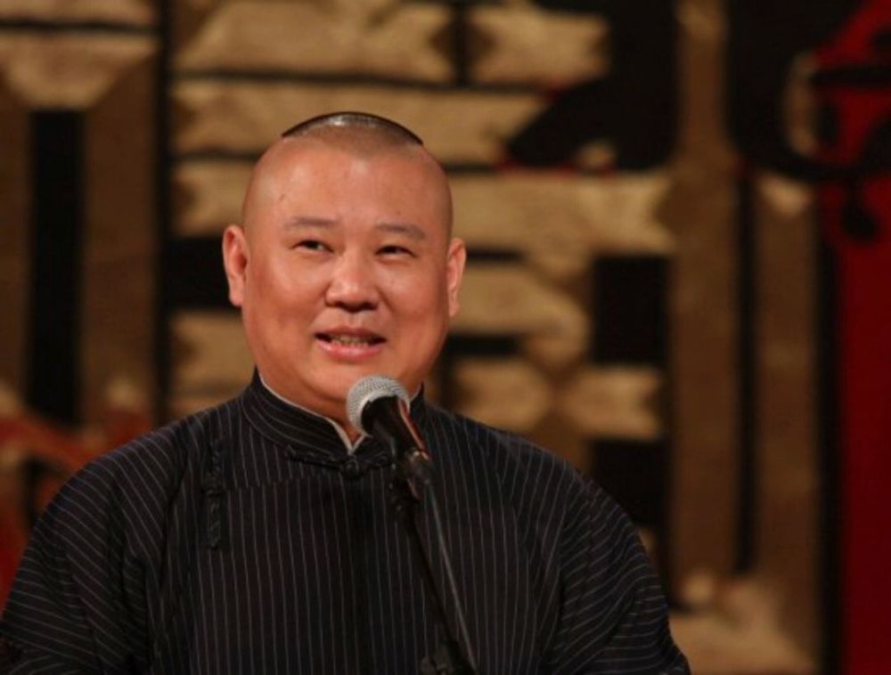 郭德纲发文悼念师叔邢文昭,曾一同坚守德云社,见证德云社壮大