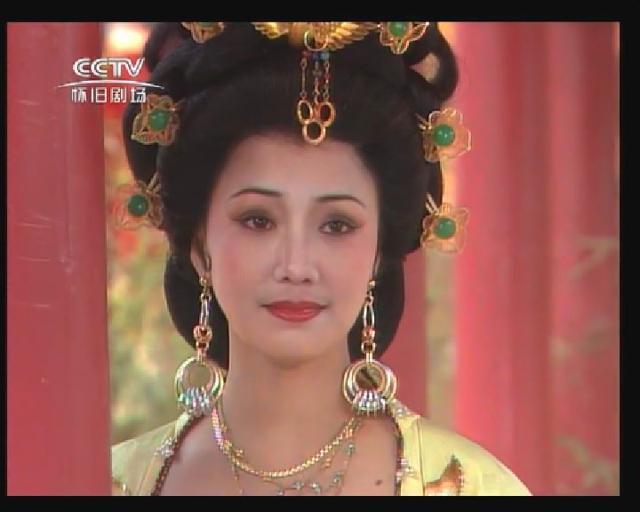 面对新人李隆基自然欢喜,哪管身后的正妻,王皇后只能远远看着和其他人