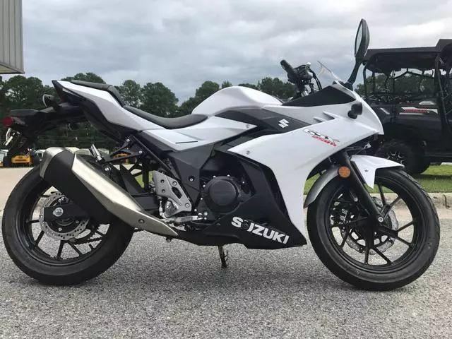 豪爵铃木gsx250r参数,铃木豪爵gsx250参数 入门级跑车的新选择 试驾豪爵铃木gsx250r
