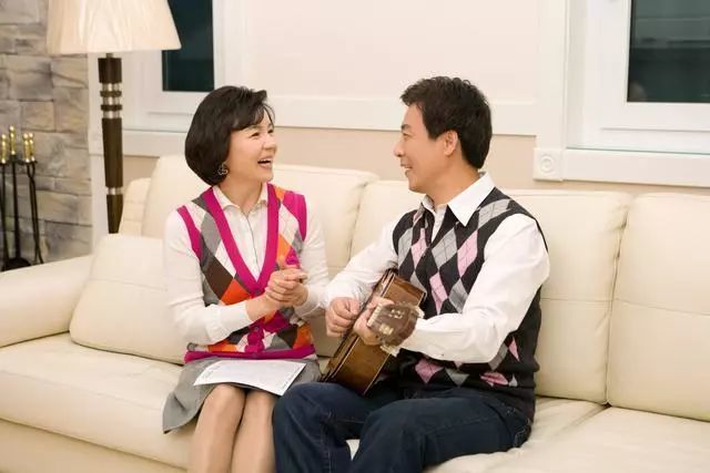 中年夫妻亲密关系状况调查：45%夫妻因缺乏沟通引发婚姻危机 情感文章 第4张