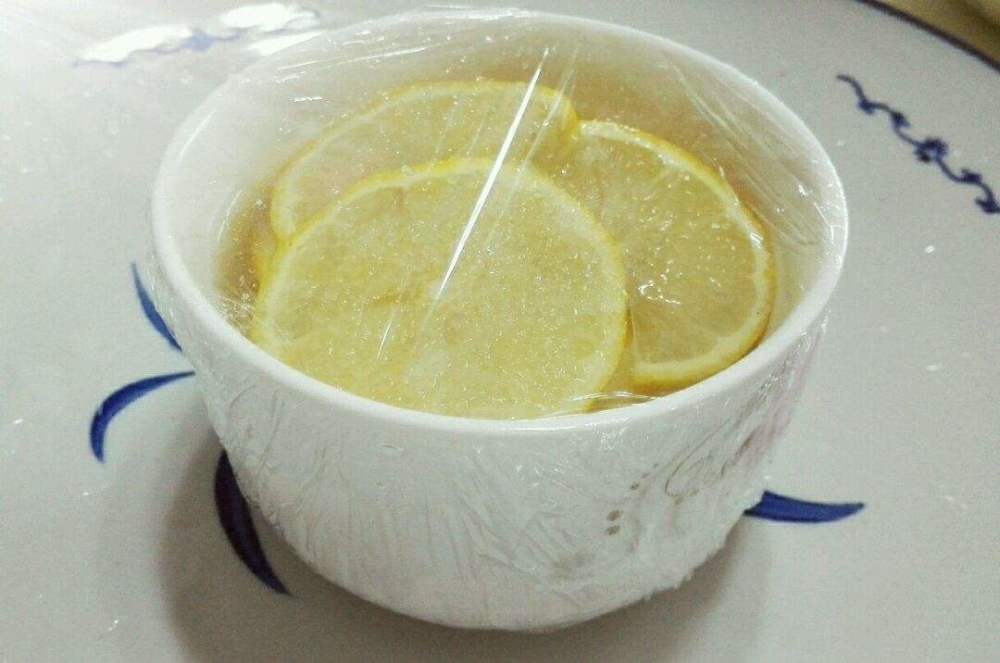 如何制作蜂蜜腌柠檬,需不需要放在冰箱里?