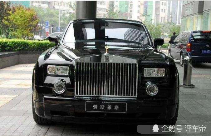 劳斯莱斯飞天女神标满足不了车主,土豪自制纯金标志,完虐原版!