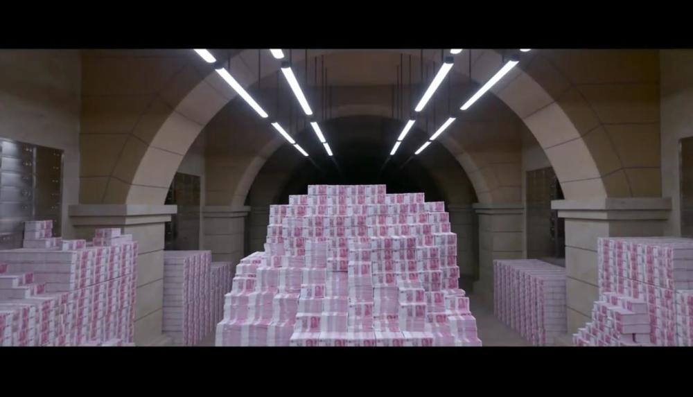 西虹市首富关闭特效后,10亿现金长这样?难怪沈腾会站不起来!