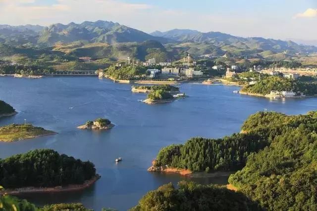 红枫湖