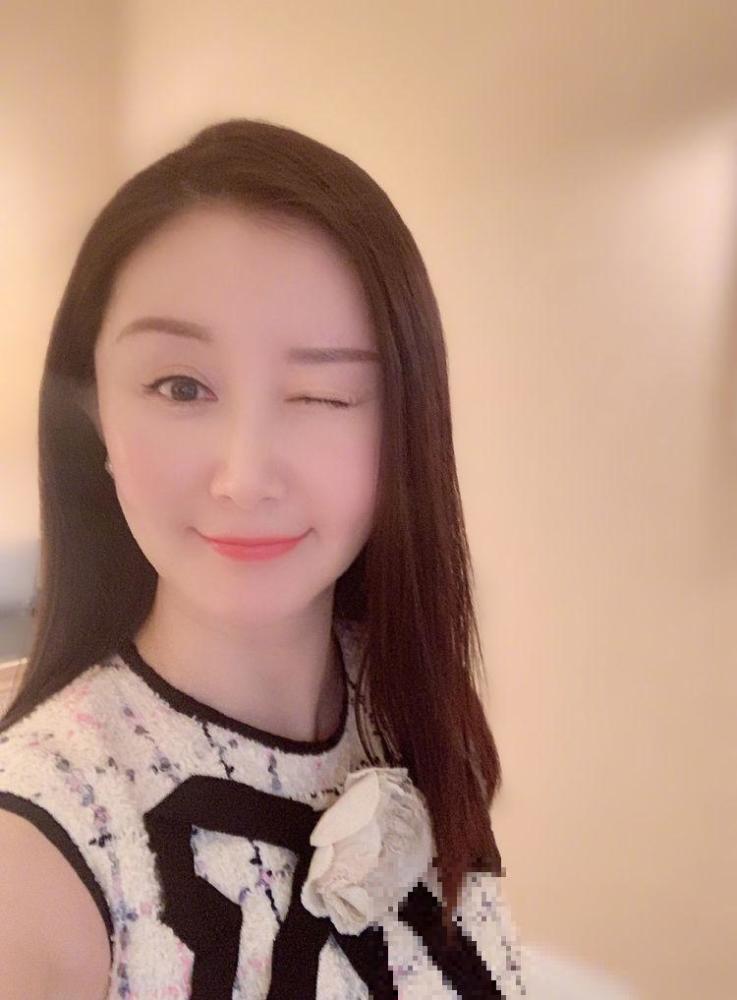 32岁舒畅近照曝光,面容圆润,皮肤细嫩,网友"冻龄了嘛"