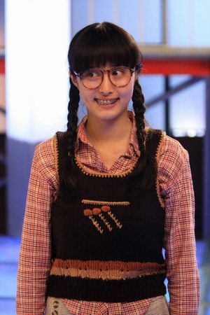 豁出去扮丑的女明星:阿sa丑到认不出,迪丽热巴真的在扮丑吗?