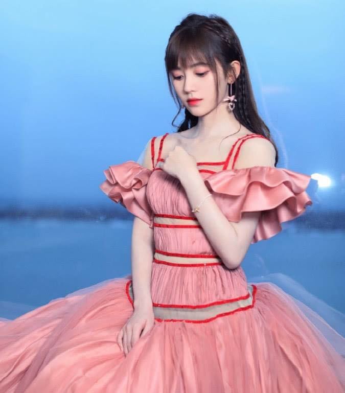鞠婧袆,剧场女神,火箭少女,性感,美女