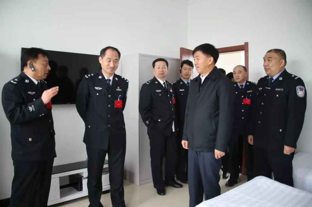 安全管理工作纪实视频片,伊通县副县长,公安局长宿晓出作了经验介绍
