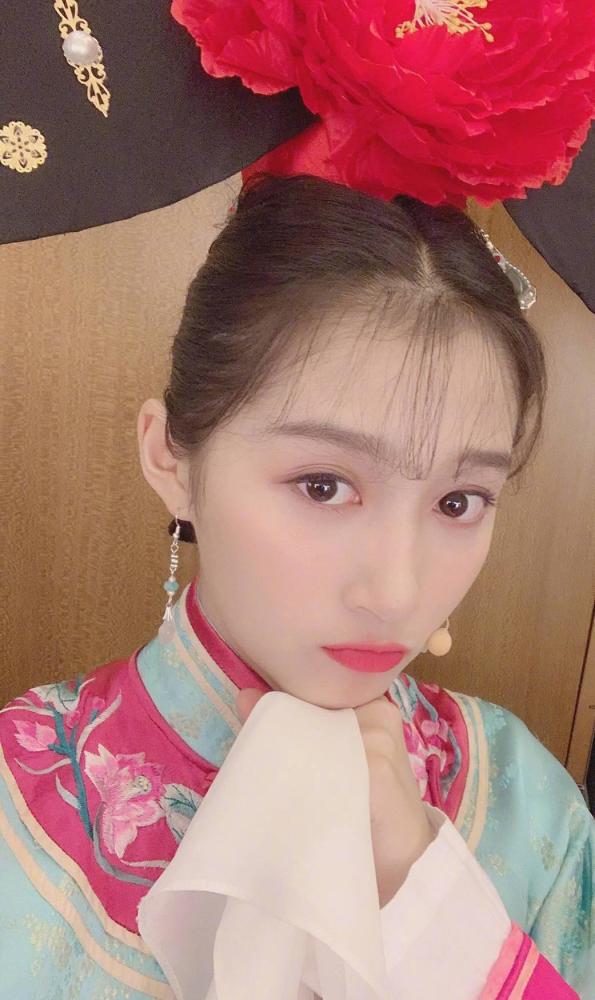 国民闺女关晓彤 清宫装参加《王牌对王牌》,网友惊艳!