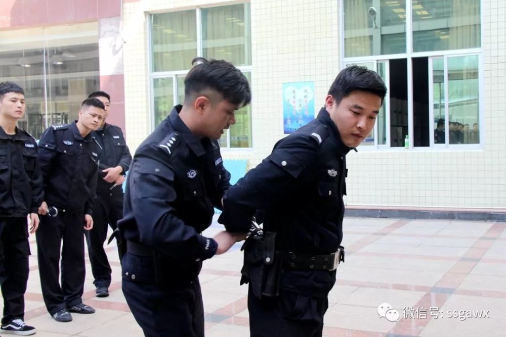 辅警训练常态化 展现辅警新形象