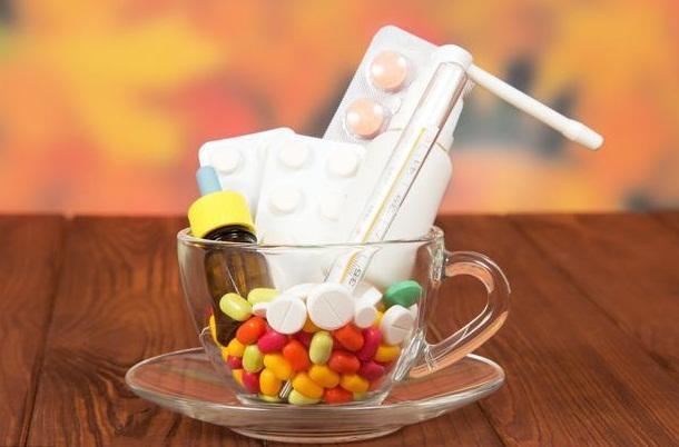 尿酸高有4个征兆,医生教你5招,赶跑高尿酸,痛风