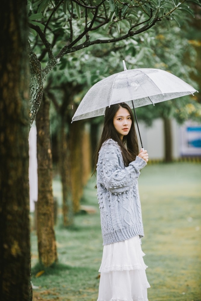 19-3-25雨天人像