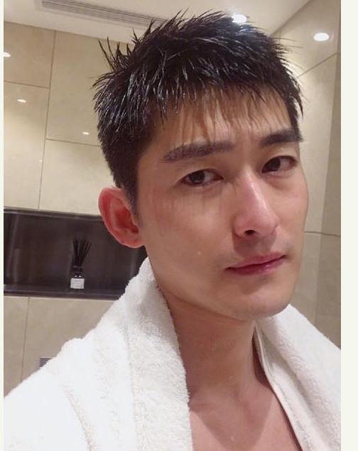 张翰同学又换新发型了,寸头短发加小胡子,男人魅力爆棚!