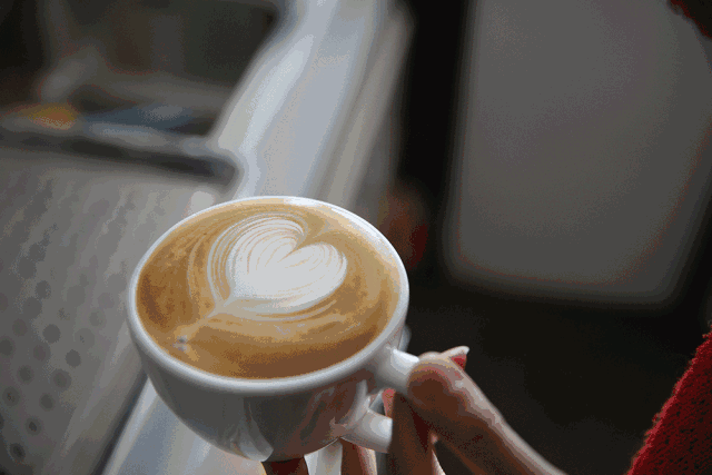 如果你公公躺地上要喝手磨咖啡,你冲一杯雀巢速溶,他喝的出来吗