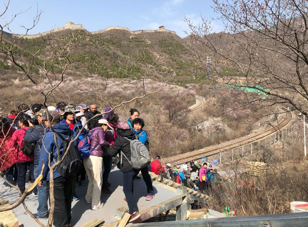 居庸关花海栈道建观景平台