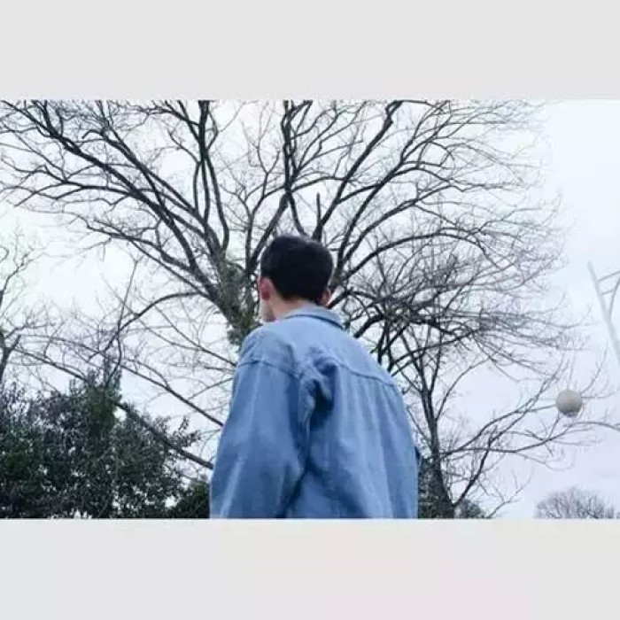 情侣头像:这世界车水马龙,我只对你情有独钟